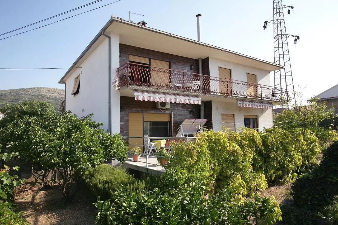 House Peri Apartment Trogir