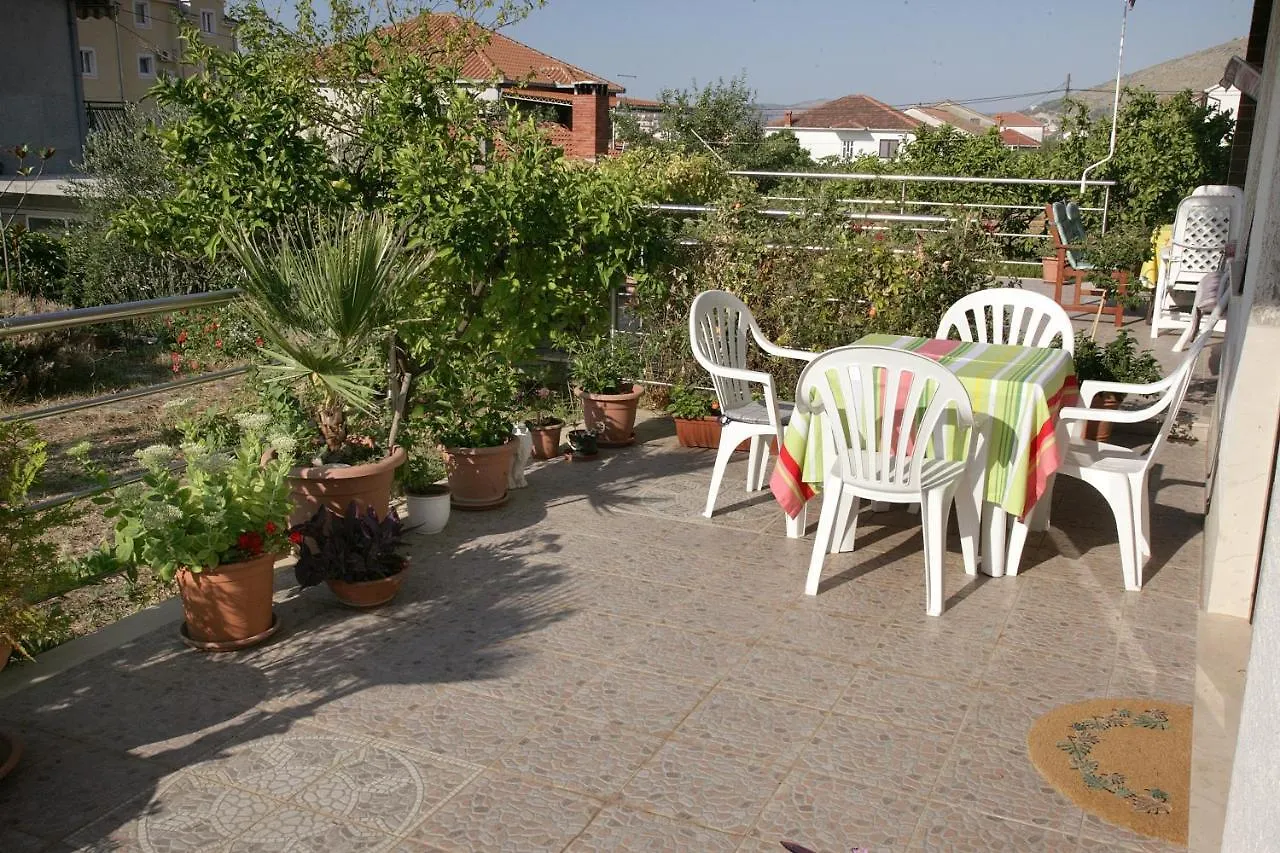 House Peri Apartment Trogir
